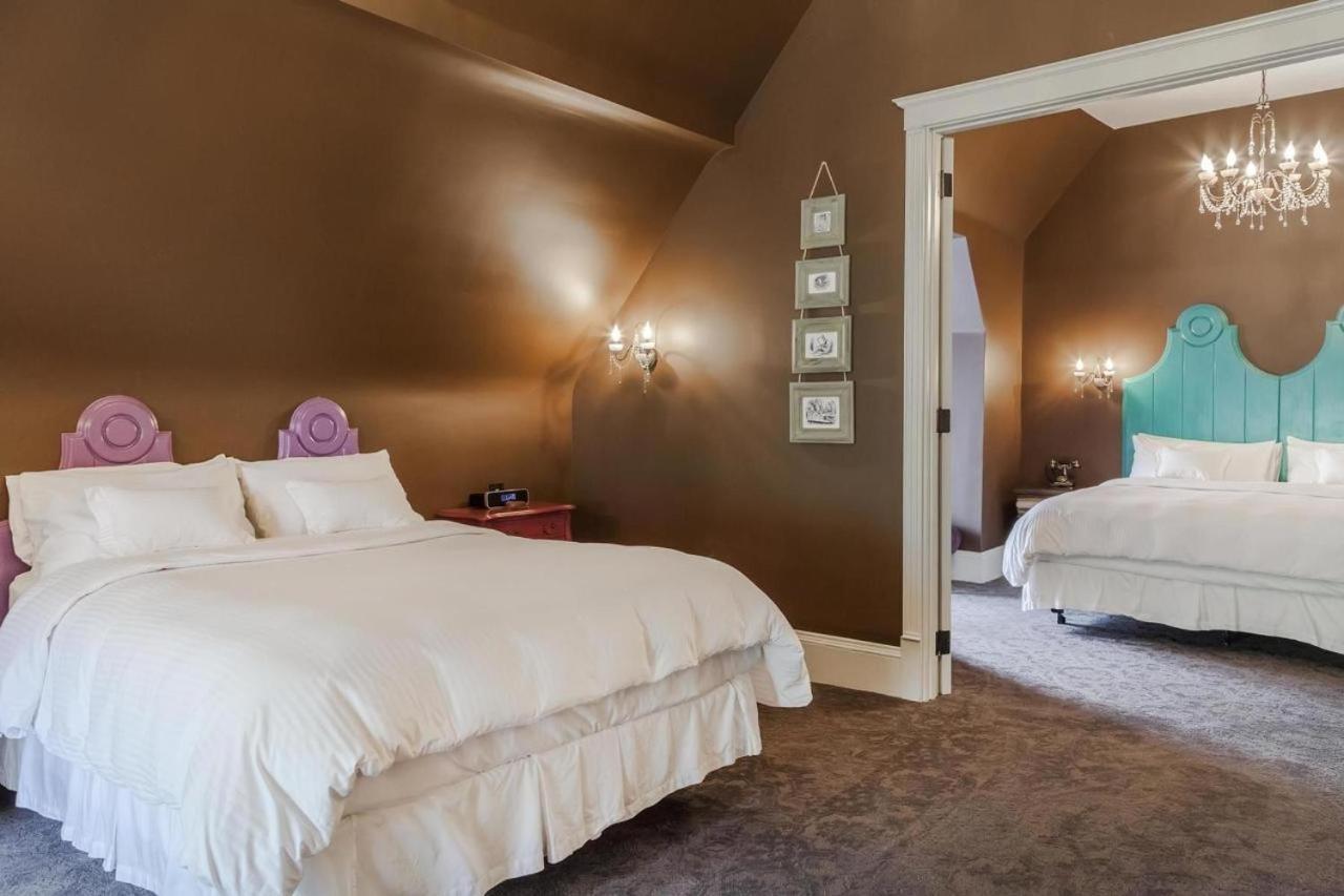 Patterson Inn DEN Pokoj fotografie